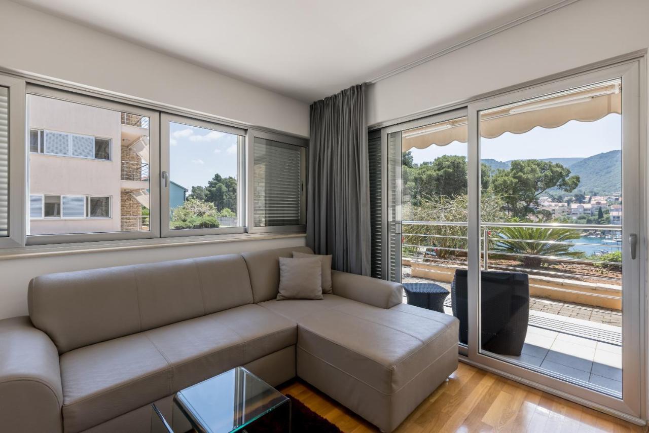 Madrugada Apartments Stari Grad  Esterno foto