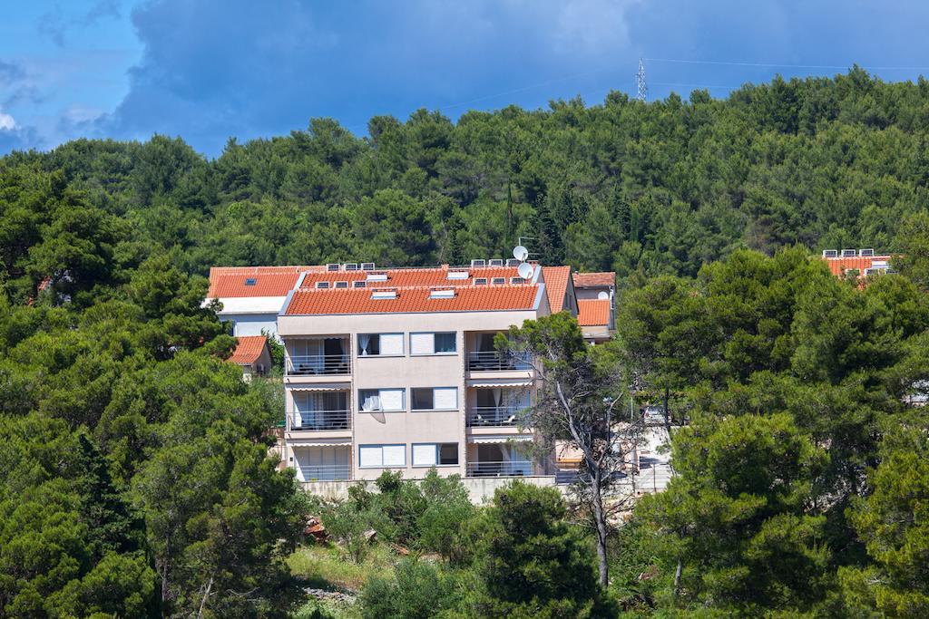 Madrugada Apartments Stari Grad  Esterno foto